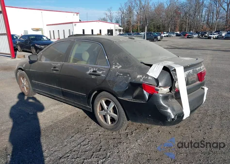 2005 Honda Accord 2.4 Ex from USA, damaged, VIN 1HGCM56755A087075